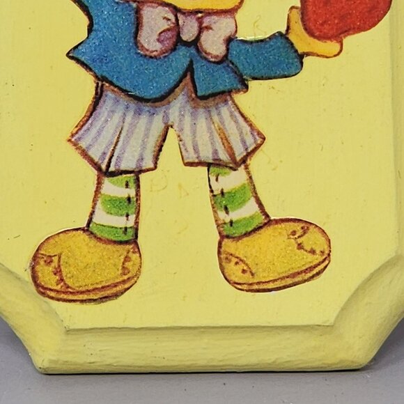 Vintage‎ Strawberry Shortcake Chalkware Wall Plaques Set – Yellow Background - Picture 5 of 9